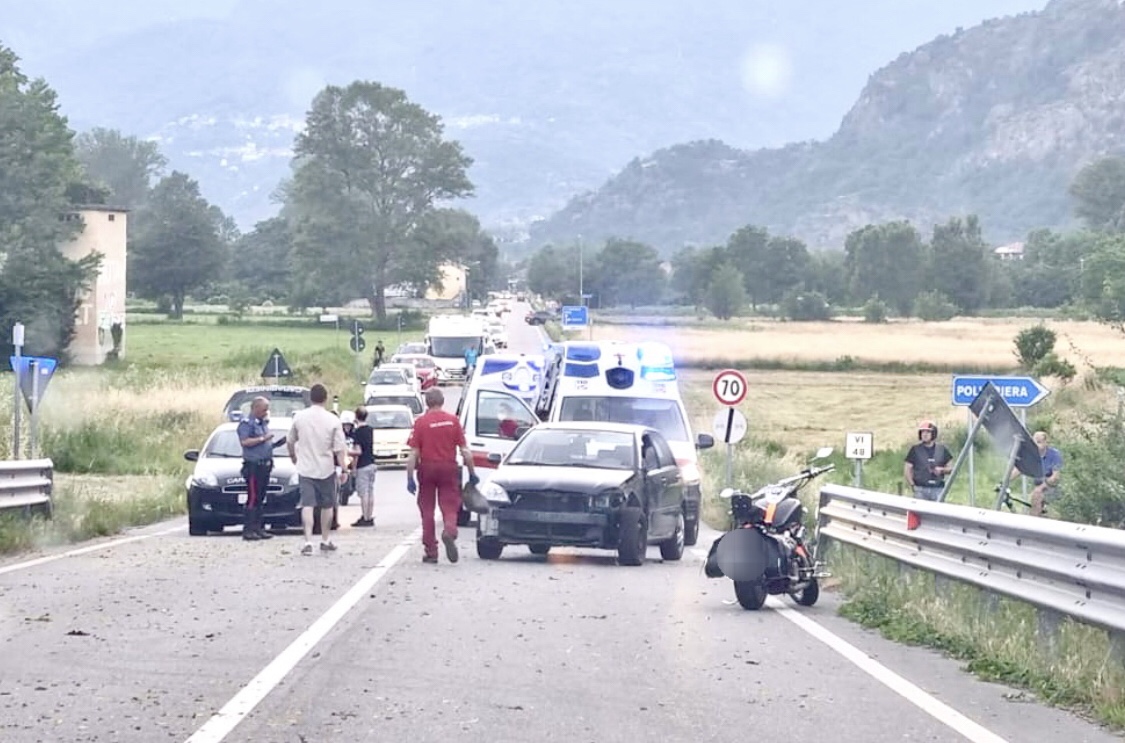 Valsusa Incidente Tra Auto E Moto Tre Feriti Valsusaoggi