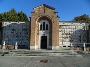 Monumento-Divisione-Campana-Cimitero-capoluogo-Giaveno-dove-si-può-svolgere-la-commemorazione-1024x768