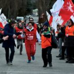 L’arrivo della fiaccola in piazza Valle Stretta (Foto Gian Spagnolo)