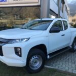 Mitsubishi-L200-Club-Cab-2.3-DI-D-150cv-4WD-Invite-Connect-3