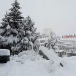 Sestriere sotto la fitta nevicata il 15 novembre 2021 (1)